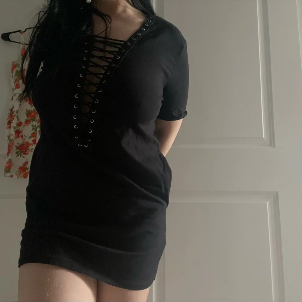 NAMELESS- DRESS - Picture 3 of 3